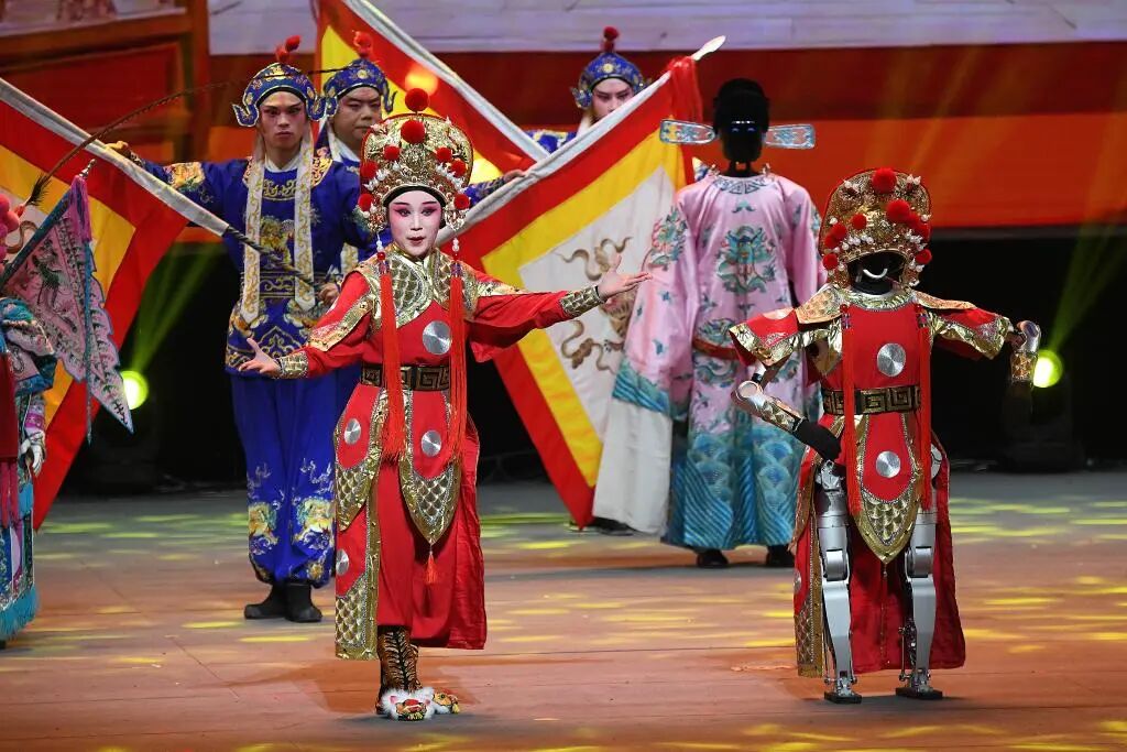 丙午马年春节：中华文化在创新传承中走向世界