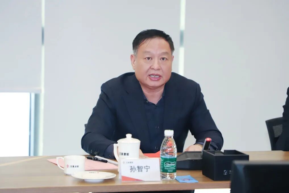 防水圈“破卷”名场面:北新牵手远大洪雨组队升级搞事情? 防水圈“破卷”名场面:北新牵手远大洪雨组队升级搞事情?