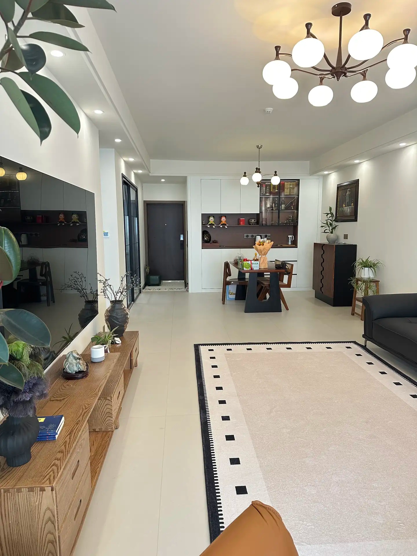 一套超有质感的现代宜家居设计