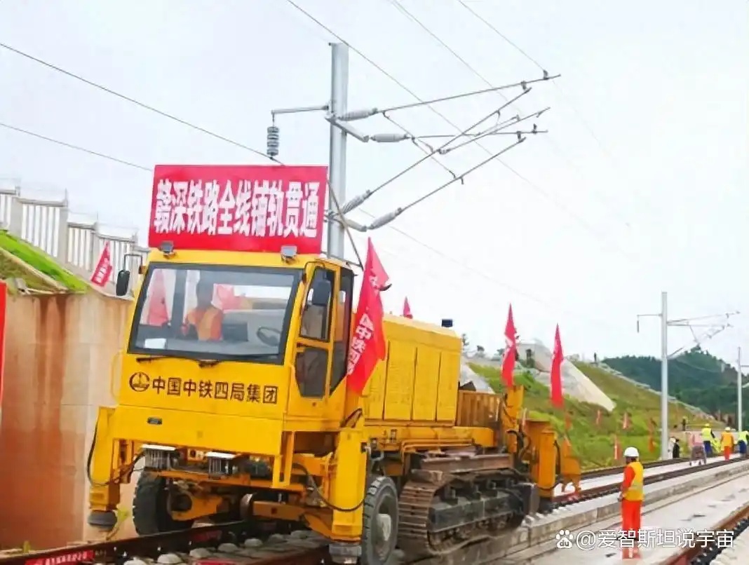 赣深高铁，让“红色之花”开得更加绚烂