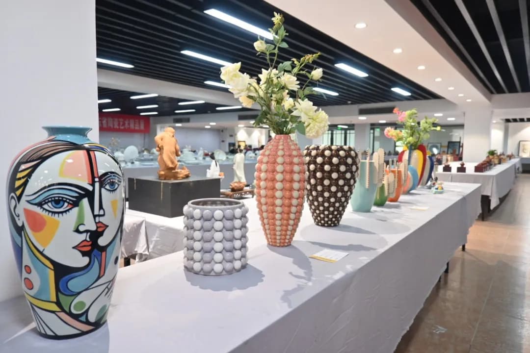 第十七届广东省陶瓷艺术创作设计创新大赛暨第十六届广东省陶瓷艺术精品展在潮州举办