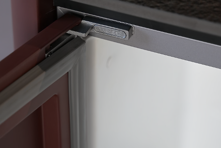 告别收纳焦虑，让厨房呼吸：施华菲橱柜的“适度收纳”之道