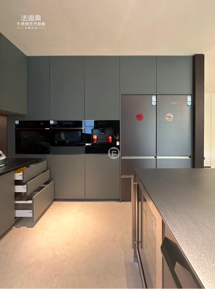 厨房装修论质感还得是不锈钢橱柜