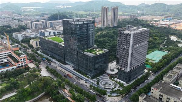 AI重构制造 精度丈量未来：三诺集团董事长刘志雄深商大会论道制造业突围密码