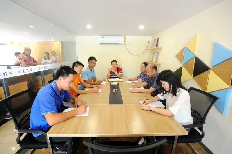 乔本涂装董事长何万桥的“桥”式哲学 乔本涂装董事长何万桥的“桥”式哲学