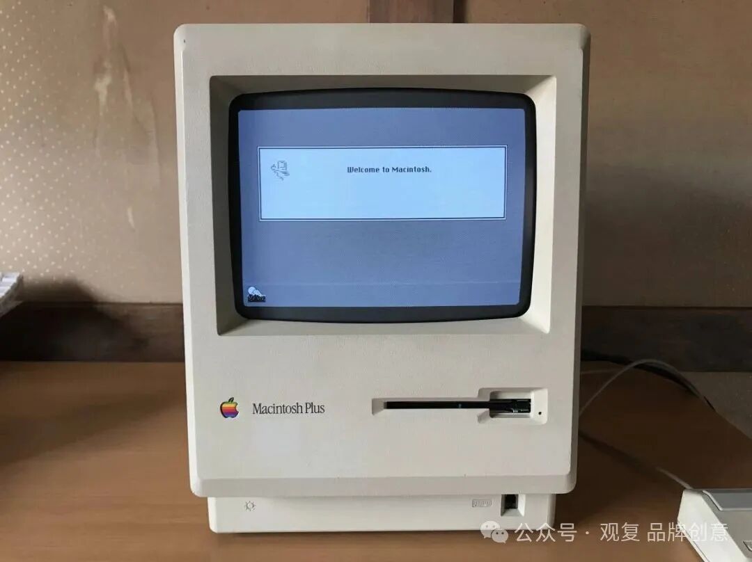 苹果，从车库到全球的创新传奇