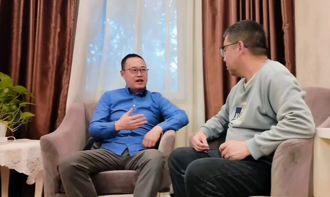 对话“360度涂料人”梁海生： 内卷下的艺术涂料突围【涂说】