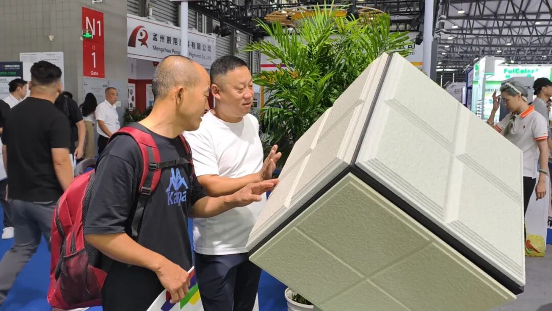 各大涂料展会频频走红“炸场”！罗斯夫凭什么？