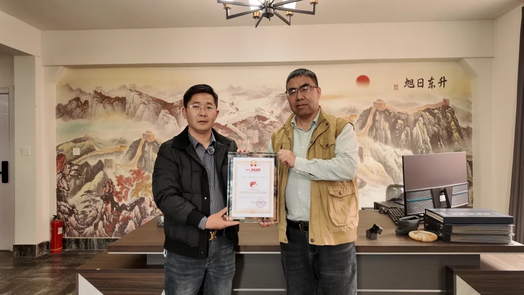 漆彩中国行探访龙泽家园 | 逆势破局铸标杆，双奖加冕耀北方