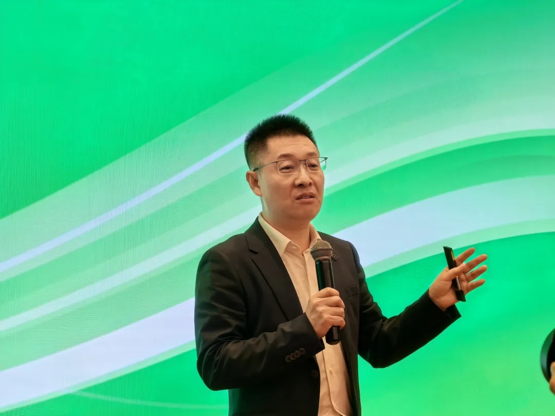 聚势破内卷，石代谋共荣！亚卡仿石漆2026品质创新大会纪实